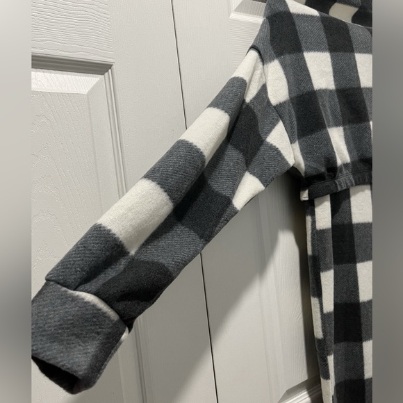 Tinas Fashion Plaid 2 Piece Pant Set NWT - Picture 4 of 9